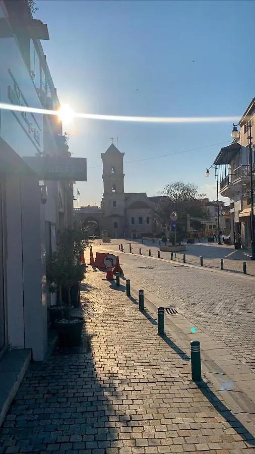 Larnaca Beach Apartment 1A 0*,  키프로스