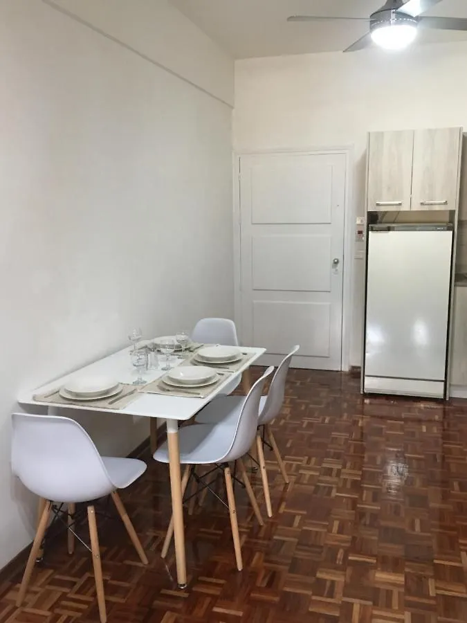 Larnaca Beach Apartment 1A Cypern